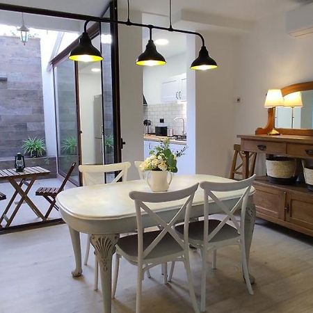 Casabala - Near The Beach And Barcelona Center Badalona Bagian luar foto