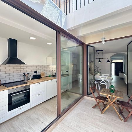 Casabala - Near The Beach And Barcelona Center Badalona Bagian luar foto