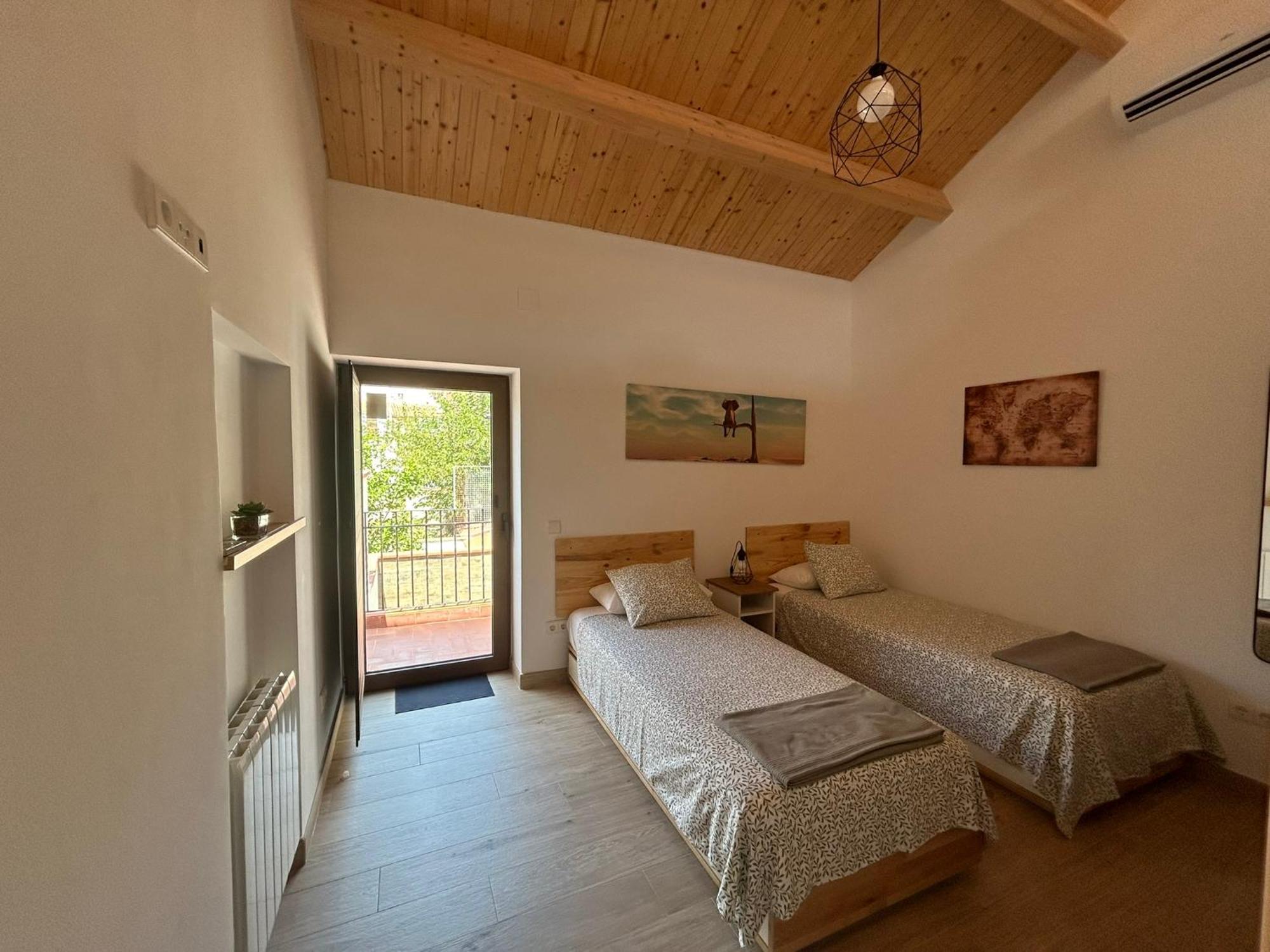 Casabala - Near The Beach And Barcelona Center Badalona Bagian luar foto